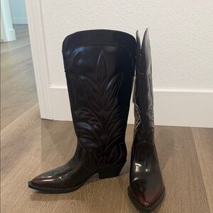 Zara Women’s Western-Inspired Black Leather Ankle Boots